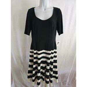 Anne Klein Dress Women's Black & White Sheath Dress Size 6